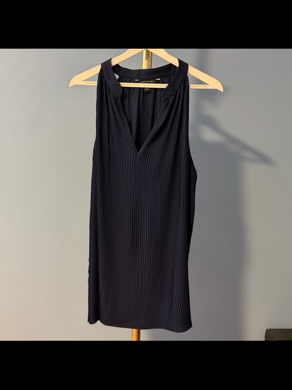 ⚡️⭐️Banana Republic Flowy Tank Top - Medium